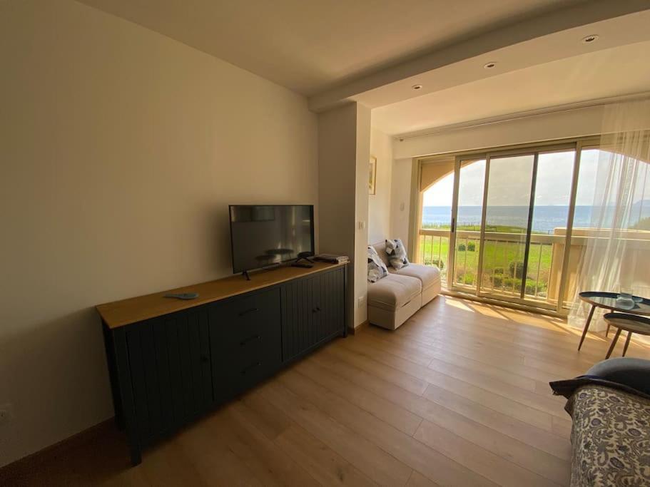 Sea-View - Wifi - Parking Lejlighed Six-Fours-les-Plages Eksteriør billede